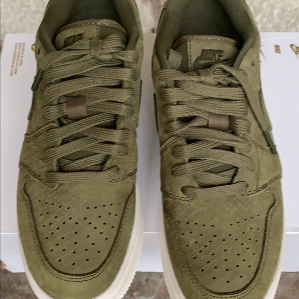 WMNS AIR JORDAN 1 RE LOW LIFTD platforms - Picture 7 of 16